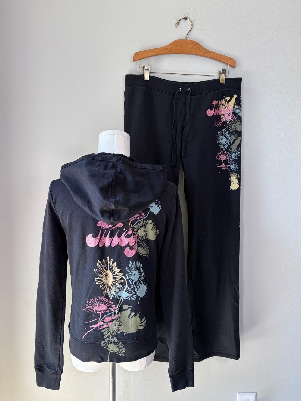 Juicy Couture Vintage Y2K Black Floral Design Matching Track Suit Early 2000s